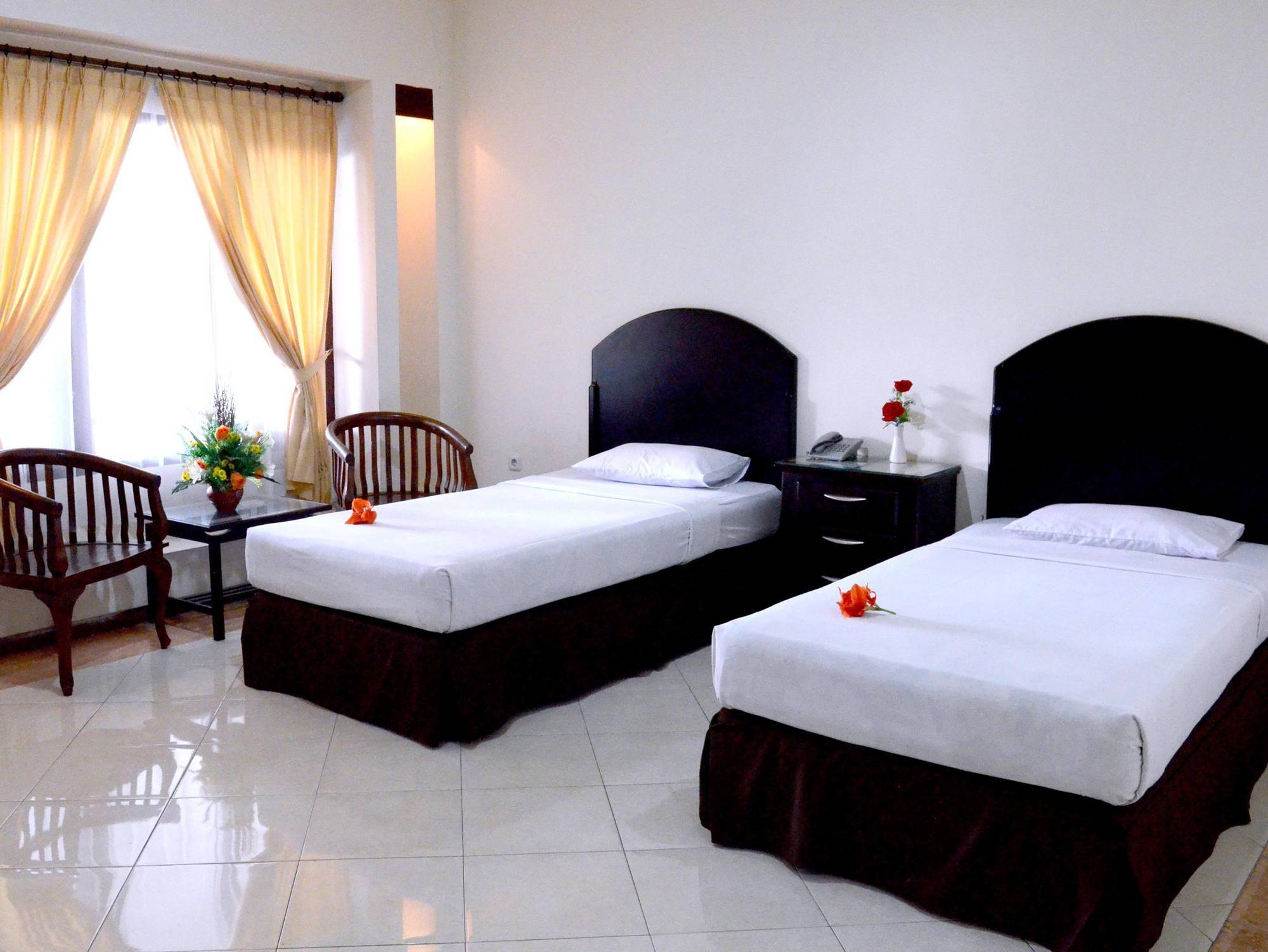 Hotel Pelangi Malang, Kayutangan Heritage Екстериор снимка