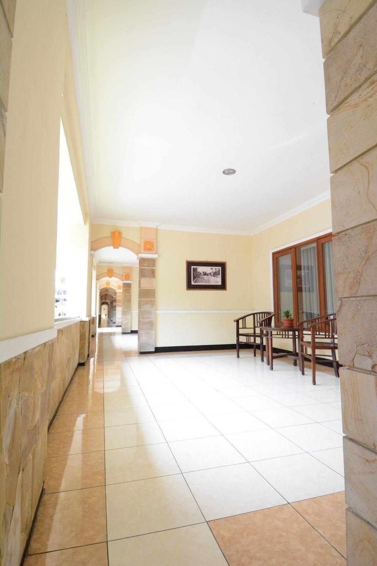 Hotel Pelangi Malang, Kayutangan Heritage Екстериор снимка