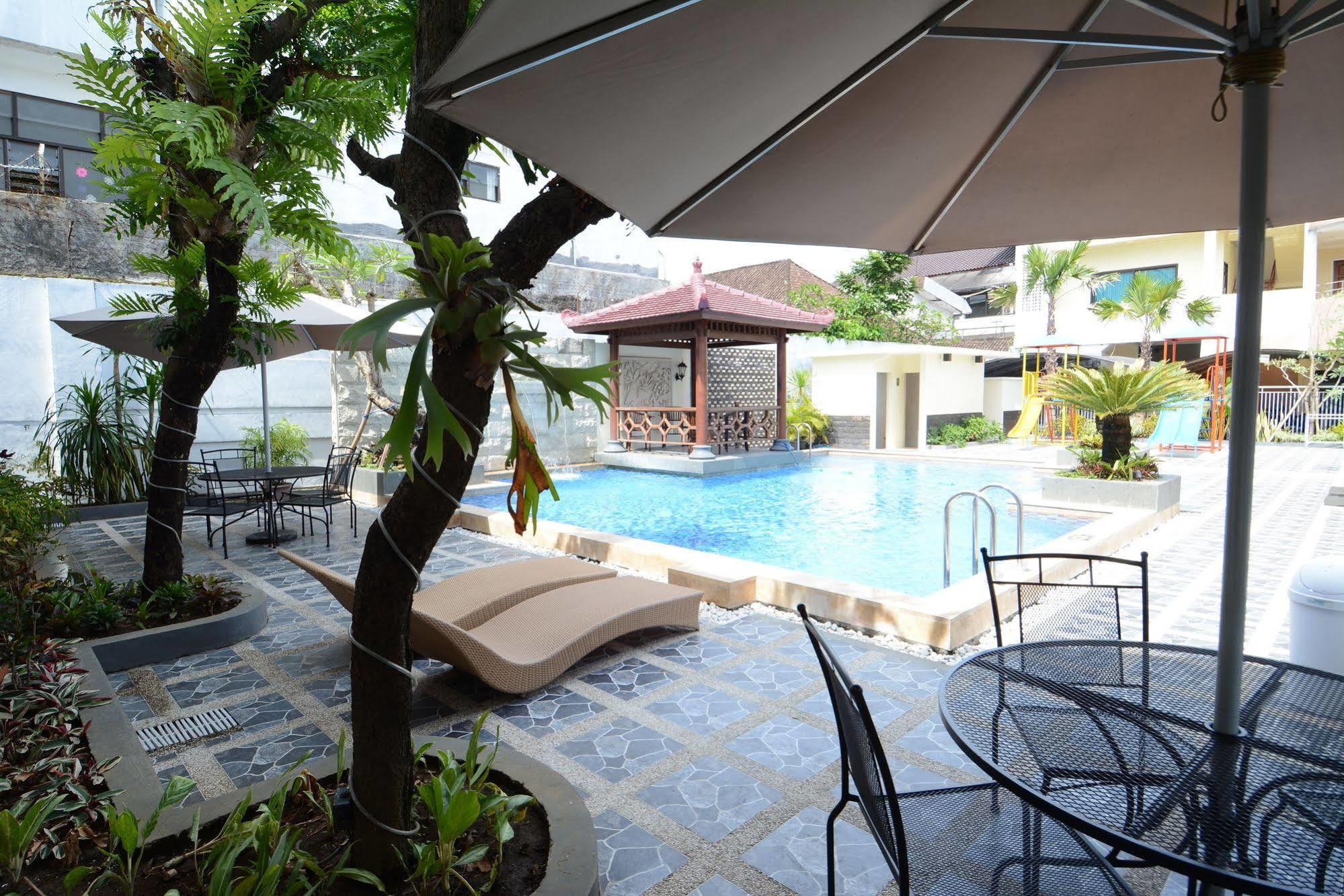 Hotel Pelangi Malang, Kayutangan Heritage Екстериор снимка